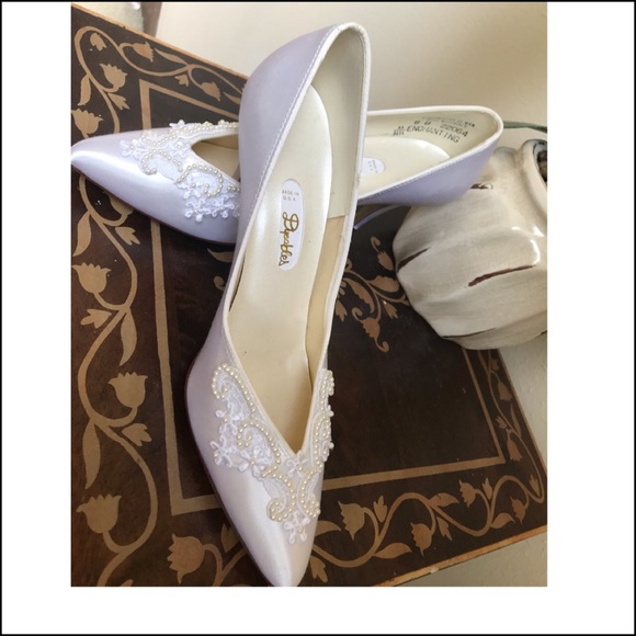Dyeables Satin Bridal Pumps New - Picture 2 of 7